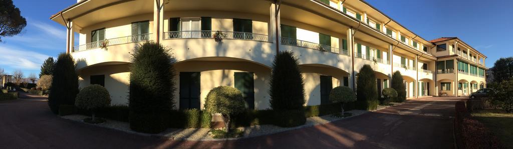 Centro Di Spiritualita Maria Candida Армено Экстерьер фото