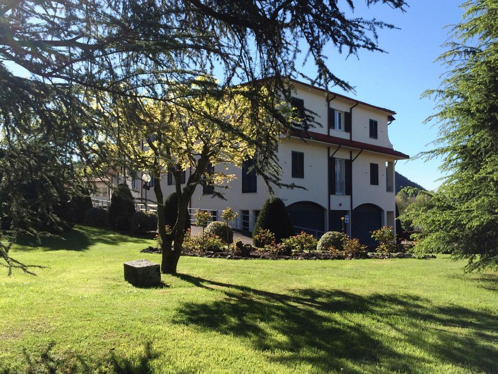 Centro Di Spiritualita Maria Candida Армено Экстерьер фото