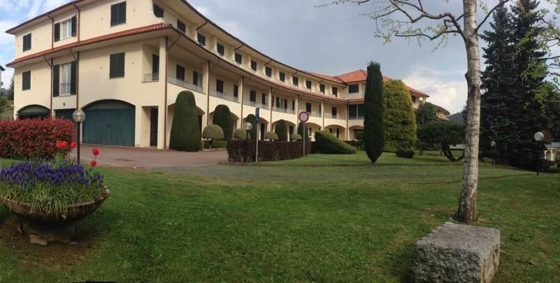 Centro Di Spiritualita Maria Candida Армено Экстерьер фото